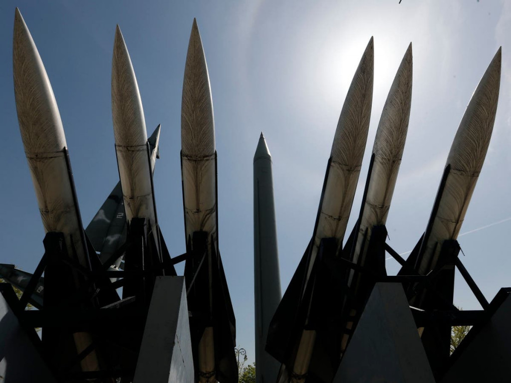 Ουκρανία: Οι χώρες της Βαλτικής στέλνουν αντιαρματικούς και αντιαεροπορικούς πυραύλους