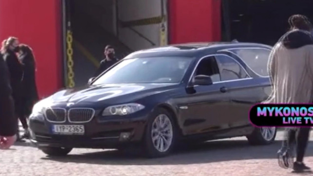 Στη Μύκονο η σορός του Τζώρτζη Μονογυιού – Στις 14:30 η εξόδιος ακολουθία