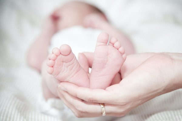 Βόλος – 18χρονη με κοροναϊό γέννησε την Πρωτοχρονιά στο νοσοκομείο