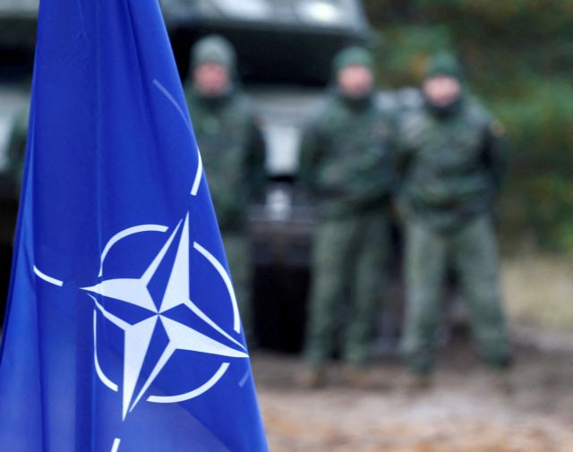 La NATO avverte la Russia dei “costi elevati” dell’attacco all’Ucraina