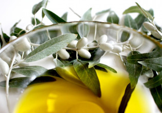 Ελαιόλαδο – Οι προβλέψεις για τη νέα ελαιοκομική χρονιά – Τι δείχνουν τα στοιχεία