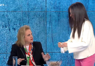 Η Βούλγαρη κερνάει την Παγώνη κόλλυβα και ακούει τα εξ αμάξης: «Φύγε θα σε ξεμαλλιάσω»