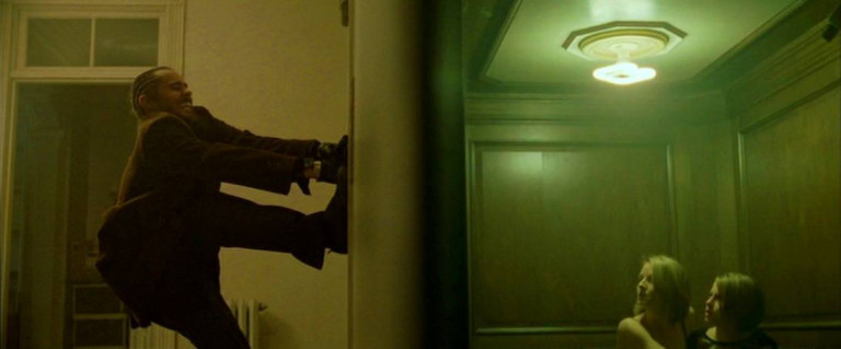 Κακοποιοί εισέβαλλαν σε σπίτι γνωστού γιατρού στο Χαλάνδρι – Η 16χρονη κόρη του κλείστηκε στο δωμάτιο πανικού