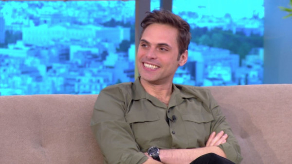 Γιώργος Παπαγεωργίου: «Η Δανάη Μιχαλάκη μου κάνει μουτράκια για τις ερωτικές σκηνές που έχω»