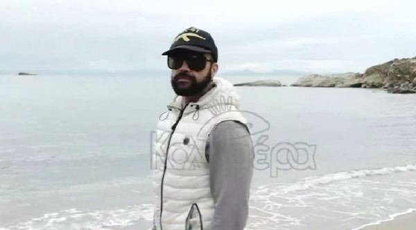 Περικλής Κονδυλάτος – «Δεν ξέρω πόσο εύκολο είναι να ερωτευτείς έναν άπλυτο»