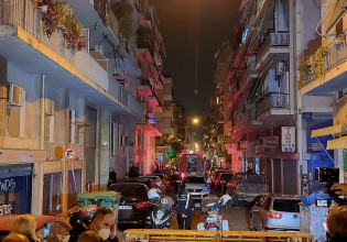Ομηρία στο κέντρο της Αθήνας – Η αστυνομία καλεί του περιοίκους να κλειστούν στα σπίτια τους και να ασφαλίσουν τα παράθυρα