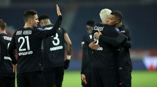 Στο ρελαντί η Παρί (2-0)