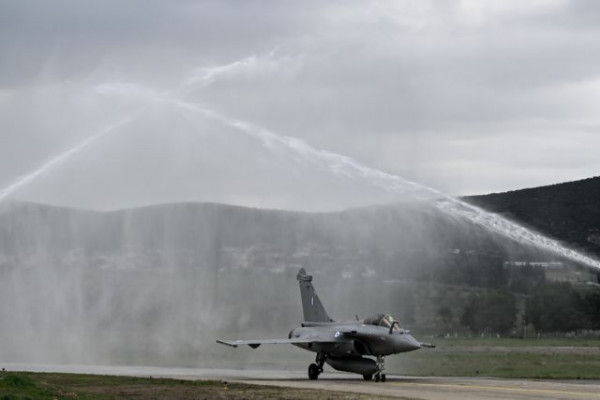 Μητσοτάκης κατά την παραλαβή των Rafale – Απαλλάσσονται από κάθε φόρο τα καταδυτικά και πτητικά επιδόματα