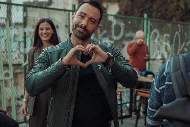 Σάκης Τανιμανίδης – Γιορτάζει και πόσταρε την πιο τρυφερή οικογενειακή φωτογραφία