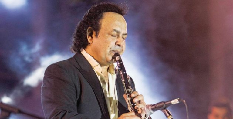 Δύσκολες ώρες για τον Βασίλη Σαλέα – Πέθανε από κοροναϊό η γυναίκα του