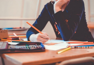 Σχολεία – Σε εξέλιξη η συνεδρίαση της επιτροπής των Ειδικών