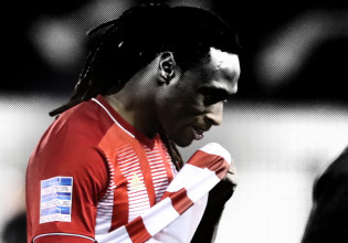 Ο Ολυμπιακός πήρε θέση για τον Σεμέδο – «Να τιμωρηθούν όσοι κρύβονται πίσω από αυτή την άνανδρη ενέργεια»