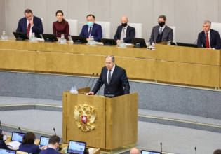 Λαβρόφ: Κατηγορεί τη Δύση για «υστερία» στο Ουκρανικό και επιθυμία «πραγματικής προβοκάτσιας»