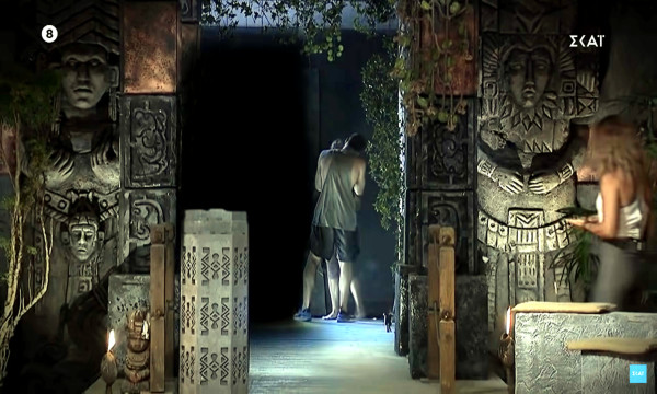 Survivor: «Καυτά» φιλιά Μυριέλλας Κουρεντή με Γιώργο Κατσαούνη – Επανασύνδεση του ζευγαριού