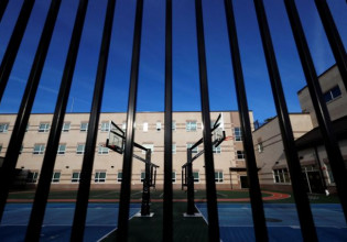 Γερμανία – Συνεδριάζουν σήμερα οι υπουργοί Παιδείας – Στόχος η διατήρηση των σχολείων ανοιχτών