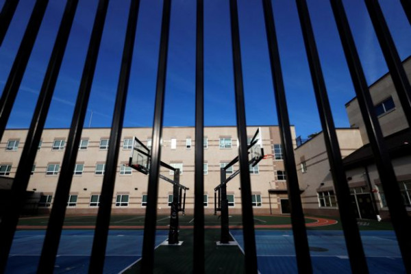 Γερμανία – Συνεδριάζουν σήμερα οι υπουργοί Παιδείας – Στόχος η διατήρηση των σχολείων ανοιχτών