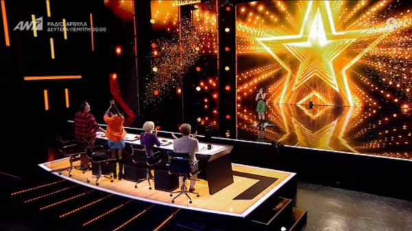 Ανιψιά πασίγνωστης τραγουδίστριας τρέλανε το «Ελλάδα Έχεις Ταλέντο» – Δεν το πίστευε η Κρυσταλλία