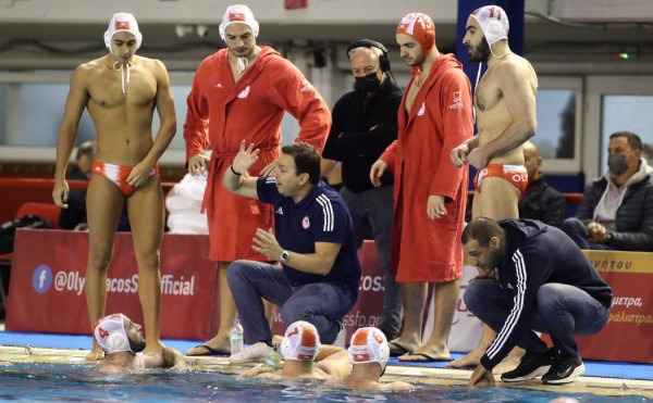 Ολυμπιακός: Μεγάλη ταλαιπωρία για την ανδρική ομάδα πόλο