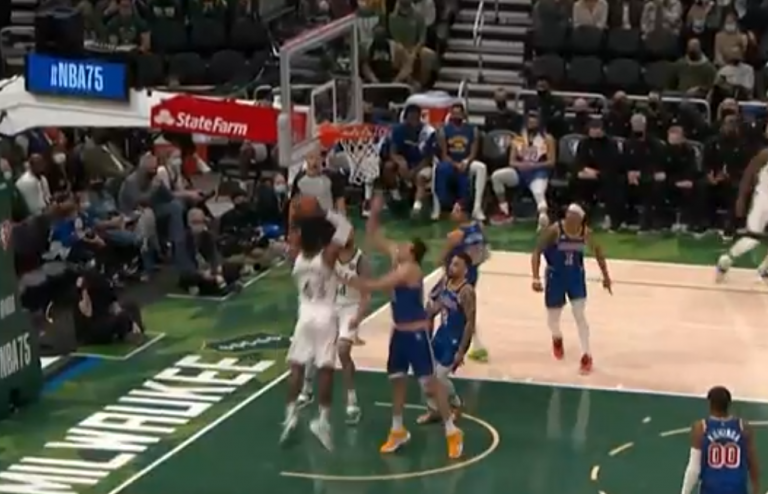 «Τρελάθηκε» ο Γιάννης με το απίθανο κάρφωμα του Θανάση