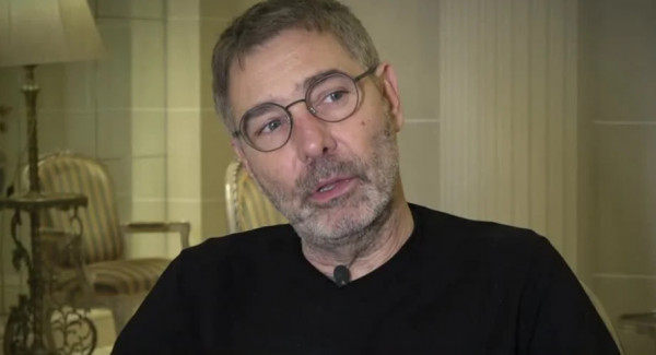 Θοδωρής Αθερίδης: «Χρειάστηκαν 31 λήψεις για να κάνουμε μια σκηνή με τη Δήμητρα»