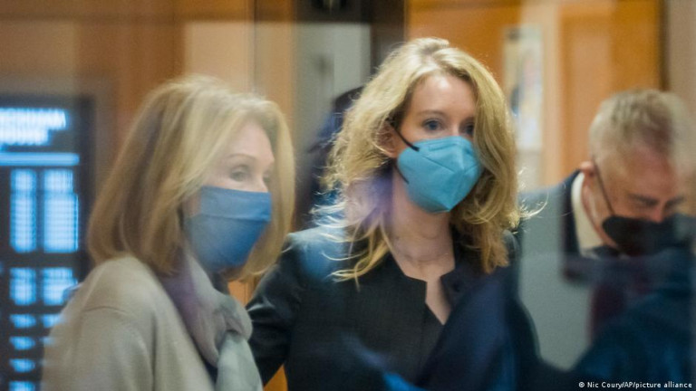 Theranos – Στη φυλακή το «χρυσό κορίτσι» της Wall Street – Κατέρρευσε το νέο πρότυπο