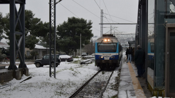 Σύγκρουση τρένων: Επιχείρηση στα χιόνια - Εννέα τραυματίες μεταξύ τους τετράχρονο παιδί
