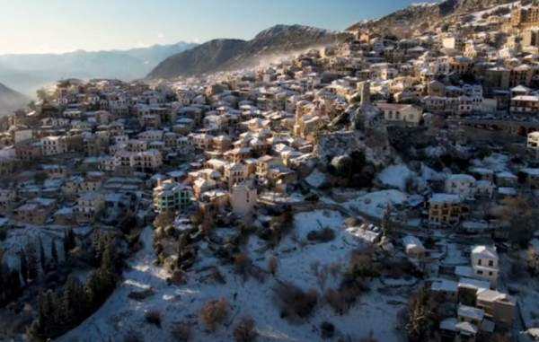 Κακοκαιρία Ελπίδα: Οι μαγικές κατάλευκες εικόνες από ψηλά – Δείτε βίντεο από drone