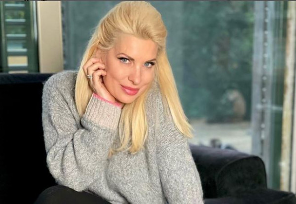 Απίστευτη ομοιότητα: Η Ελένη Μενεγάκη ανέβασε φωτογραφίες της Βαλέριας και είναι ολόιδιες