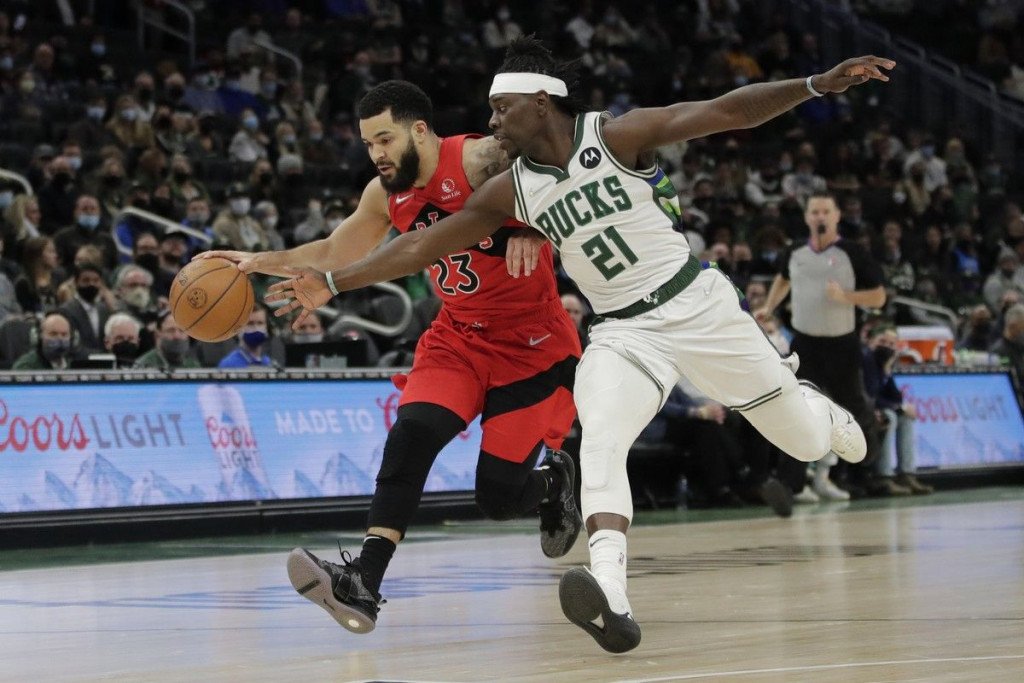 NBA – Απών ο Γιάννης και ήττα για τους Μπακς από τους Ράπτορς (111-117)