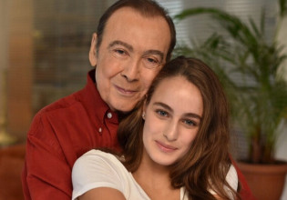 Τόλης Βοσκόπουλος – Ραγίζει καρδιές το μήνυμα της κόρης του έξι μήνες από το θάνατό του