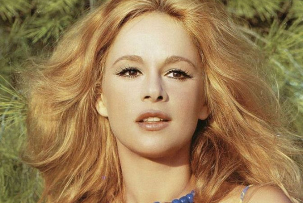 Άννα Φόνσου: «Η Αλίκη Βουγιουκλάκη ήταν δέσμια των θαυμαστών της»