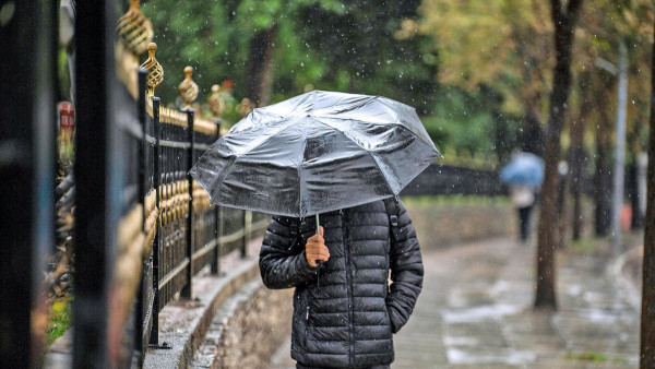 Κακοκαιρία: Σημαντικά ύψη βροχής σε Κυκλάδες και Κρήτη – Πότε εξασθενούν τα φαινόμενα