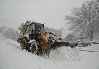 Κακοκαιρία «Ελπίδα»: Πού έχει διακοπεί η κυκλοφορία των οχημάτων και πού χρειάζονται αλυσίδες