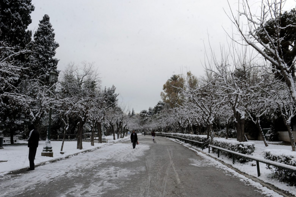 Κακοκαιρία «Ελπίδα»: Ποιοι δρόμοι έχουν κλείσει στην Αττική