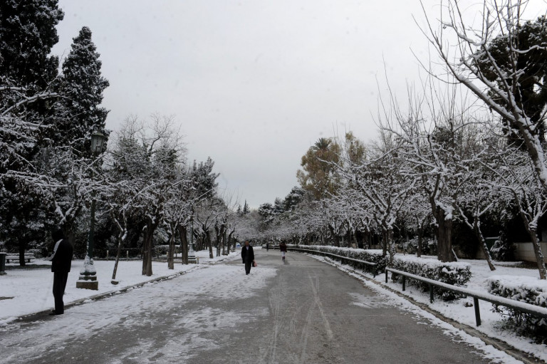 Κακοκαιρία «Ελπίδα»: Ποιοι δρόμοι έχουν κλείσει στην Αττική