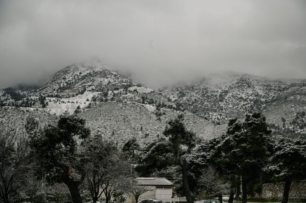 Κακοκαιρία «Ελπίδα»: Για χιονοκαταιγίδες και χιόνια στο κέντρο της Αθήνας προειδοποιεί ο Καλλιάνος
