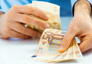 Φορολογικός καζαμίας – Τι φέρνει το 2022 σε νοικοκυριά, επαγγελματίες, επιχειρήσεις, ιδιοκτήτες ακινήτων και αγρότες