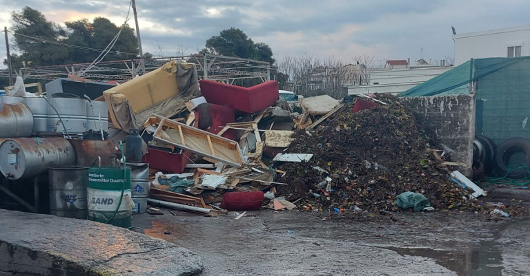 Αγία Παρασκευή-Καρκινογόνα υλικά στο Αμαξοστάσιο;