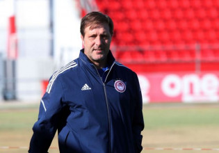 Μαρτίνς: «Νιώθω σαν στο σπίτι μου, ευτυχισμένος που συνεχίζω στον Ολυμπιακό»