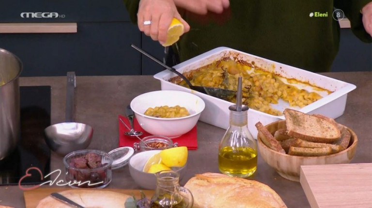 Ο Νικόλας Σακελλαρίου φτιάχνει ρεβυθάδα φούρνου