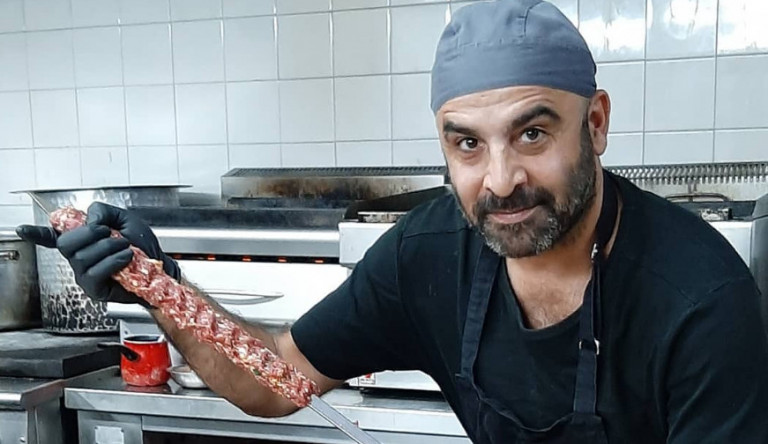 Σελίμ Σελτζούκ – «Το ενός έτους παιδί μου νοσηλευόταν 9 μέρες με κοροναϊό»