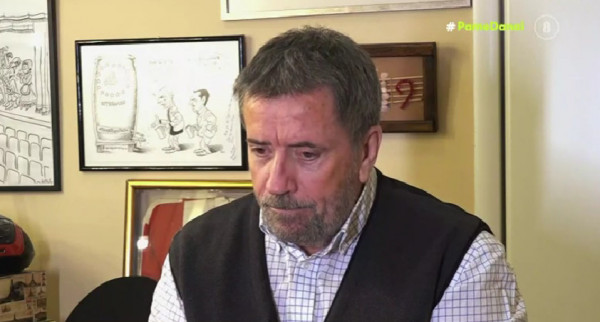 Σπύρος Παπαδόπουλος – Ξύπνησα ένα πρωί στη Νάξο και είπα τέλος το «Στην Υγειά μας Ρε Παιδιά»