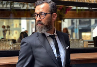 Άγγελος Μπράτης – Αγνώριστος πριν 20 χρόνια στην Ακράτα