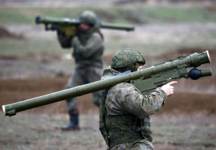 CNN:  Όλο και πιο κοντά στα ουκρανικά σύνορα ρωσικές στρατιωτικές δυνάμεις