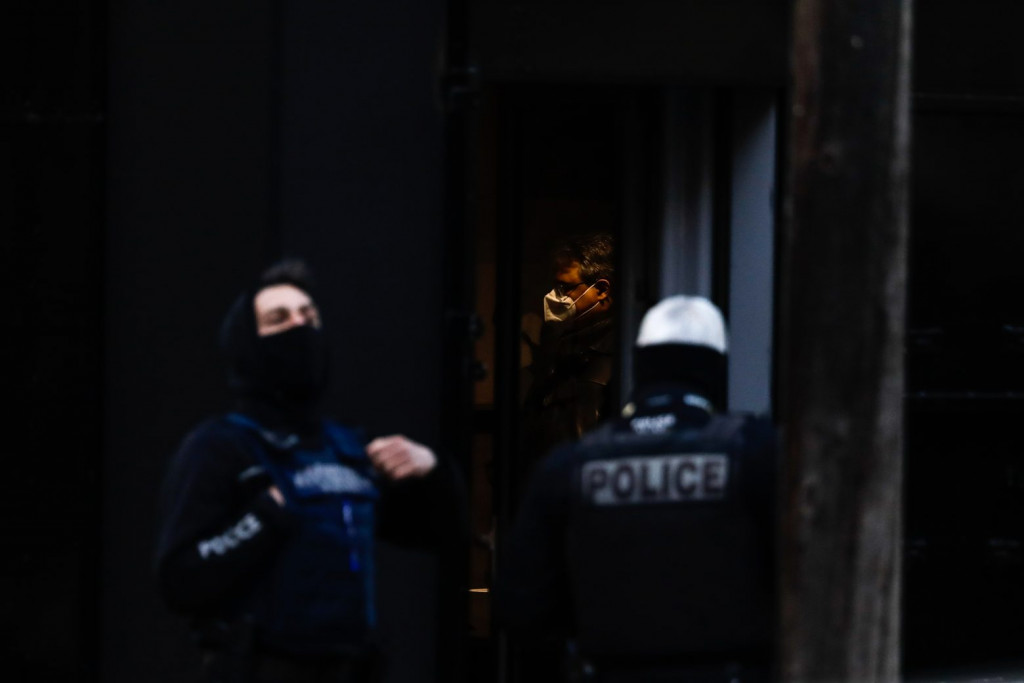Οπαδική βία: Τι εντόπισε η αστυνομία στις εφόδους της σε γραφεία συνδέσμων οπαδών στην Αθήνα