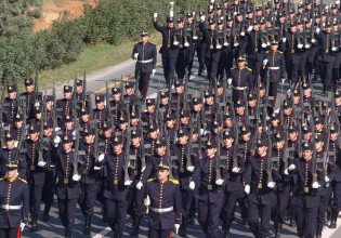 Βάσεις: Αύξηση των εισακτέων σε αστυνομικές και στρατιωτικές σχολές