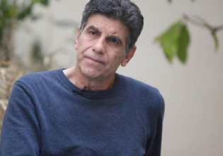 Γιάννης Μπέζος: «Στεναχωριέμαι για τον Πέτρο Φιλιππίδη, αλλά δεν μπορώ να τον δικαιολογήσω»