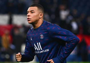 Εμπαπέ για Ρεάλ: «Η απόφαση μου για το μέλλον δεν έχει ληφθεί»