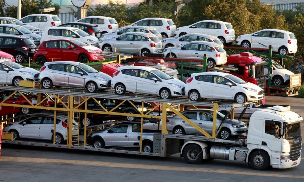 Αυτοκίνητα: Ερχεται χαράτσι έως 3.000 ευρώ στα εισαγόμενα