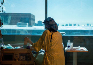 Long COVID και «Όμικρον»: Πόσο πιθανό είναι να εμφανιστεί η παρατεταμένη νόσος